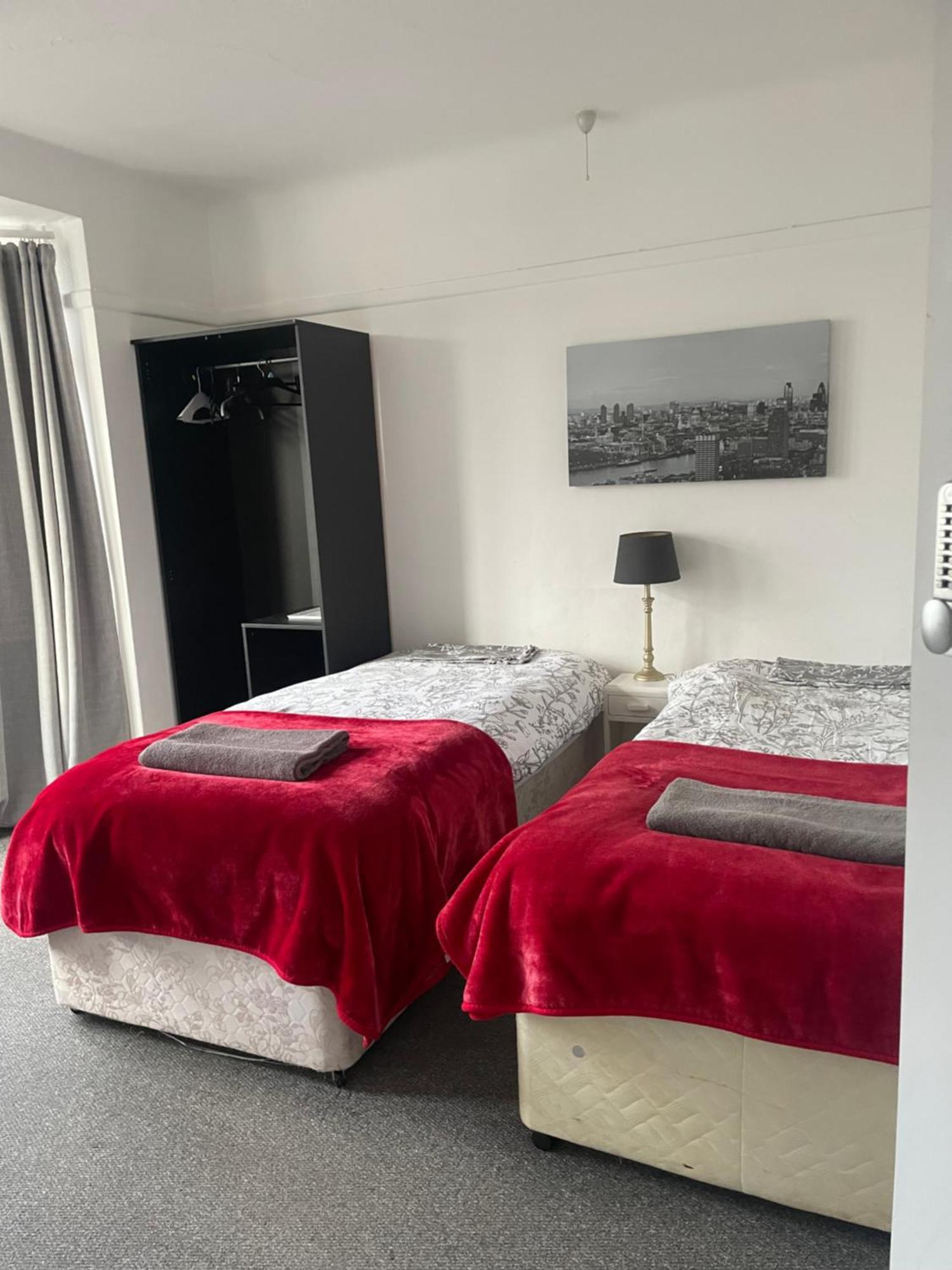 Amitie Guest House Bournemouth Bagian luar foto