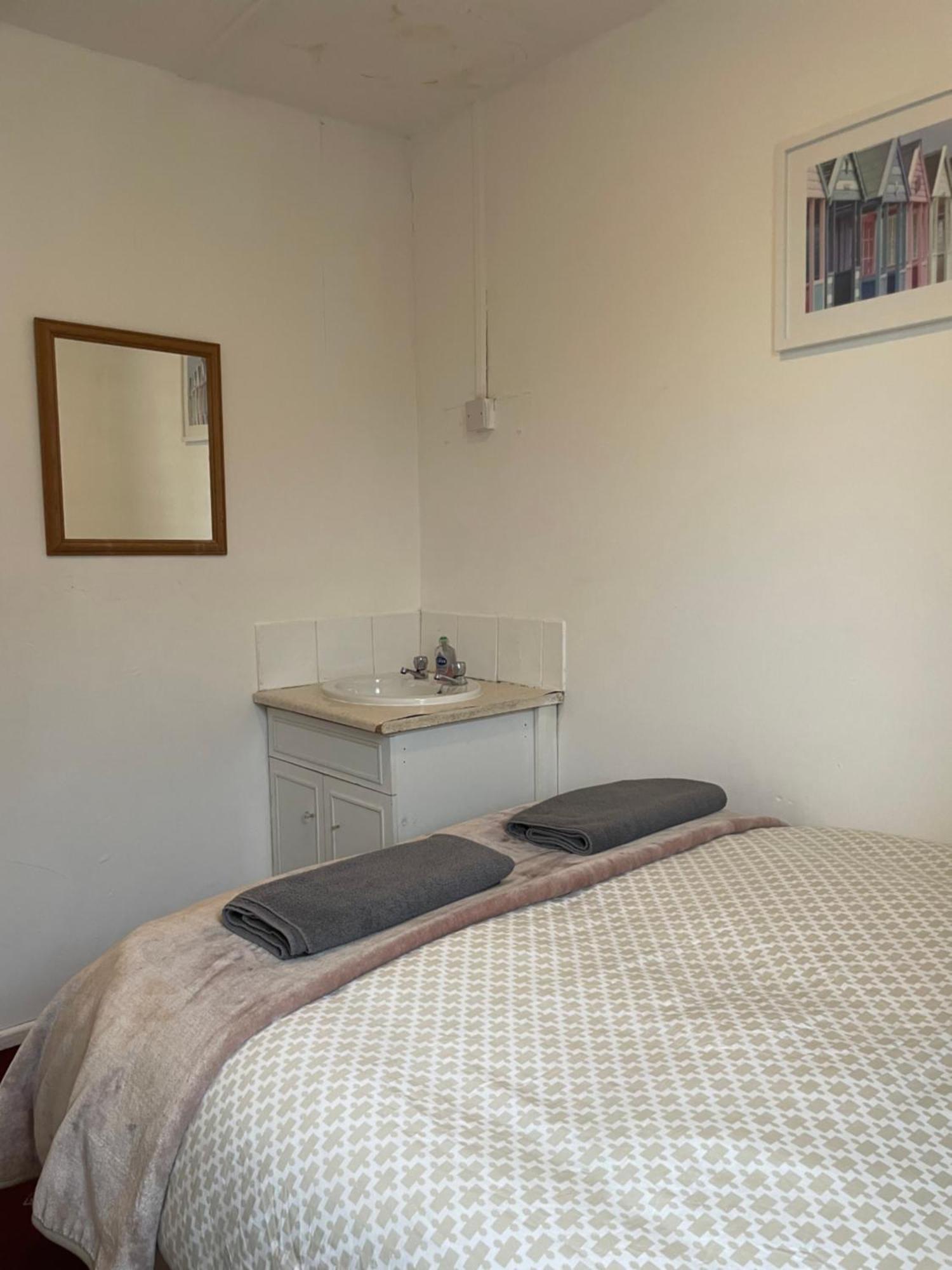 Amitie Guest House Bournemouth Bagian luar foto