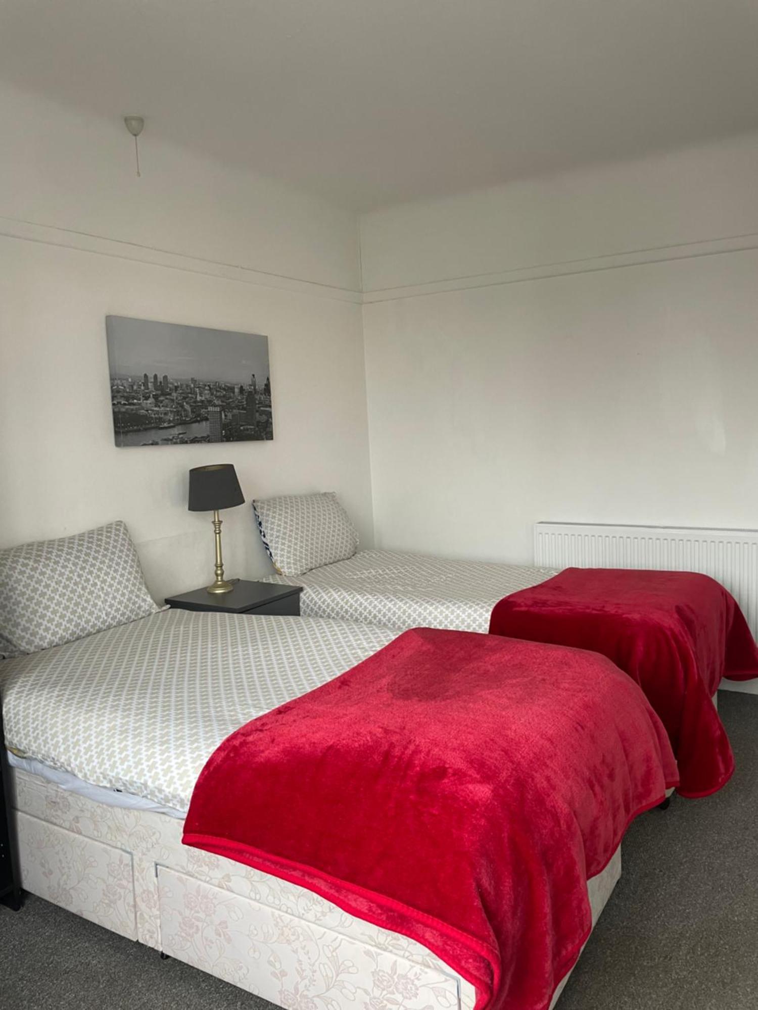 Amitie Guest House Bournemouth Bagian luar foto